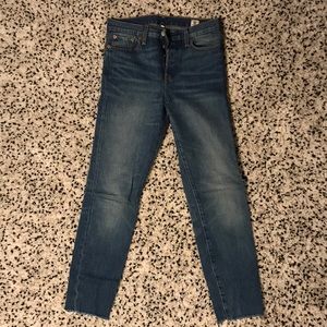 Levi’s “wedgie fit” jeans